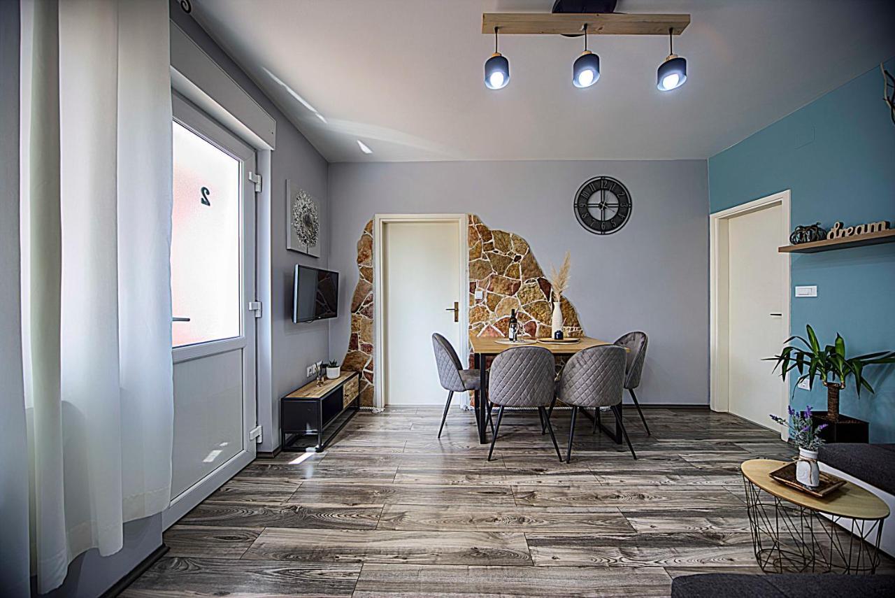 Apartment Korado Pula Zewnętrze zdjęcie